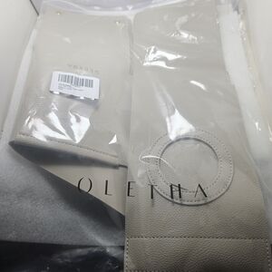 Oletha Pebbled Leather Wristlet Strap in Light Gray